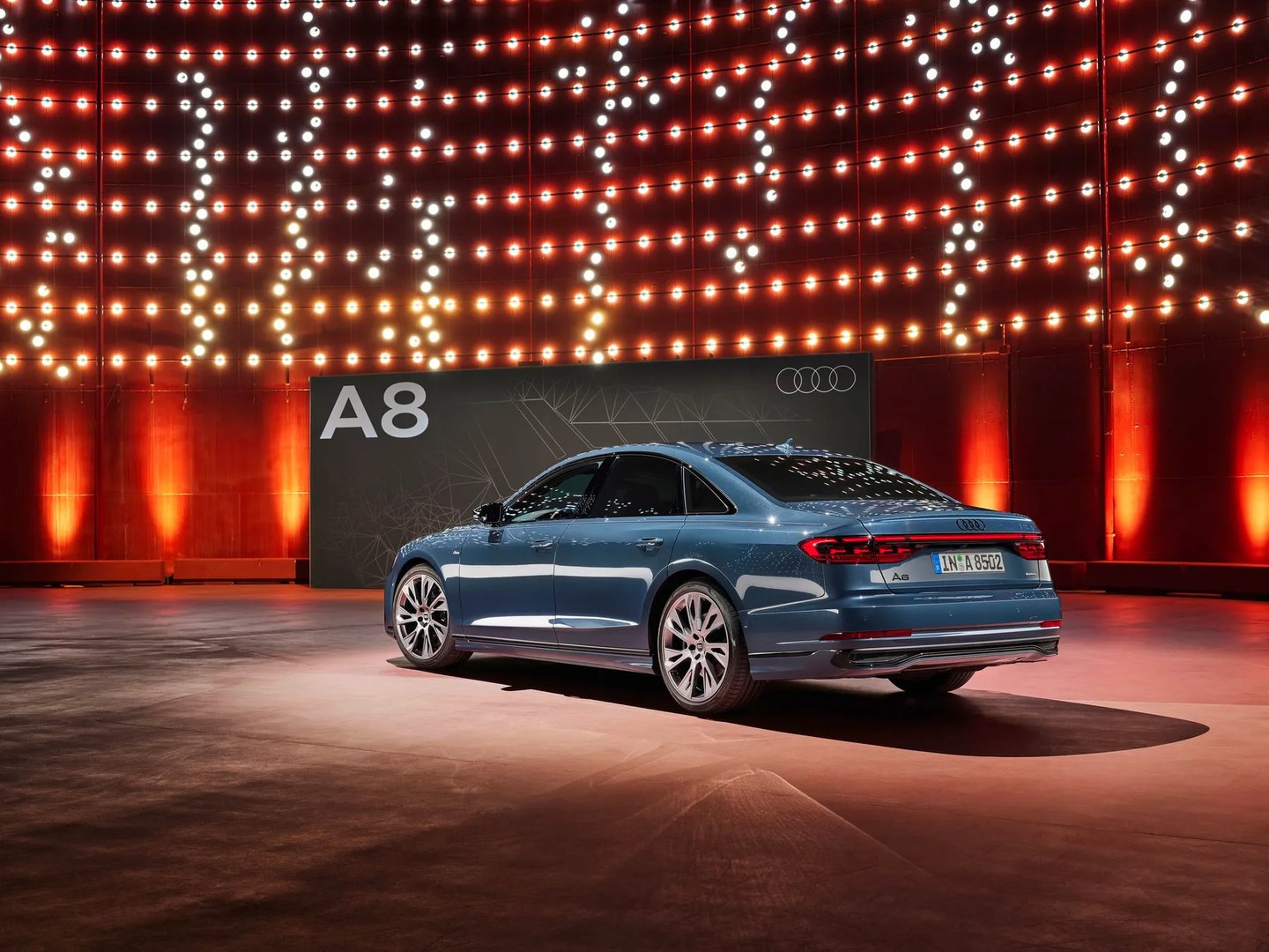 Audi_A8_4_generation_restyling_1__Sedan__3.jpg