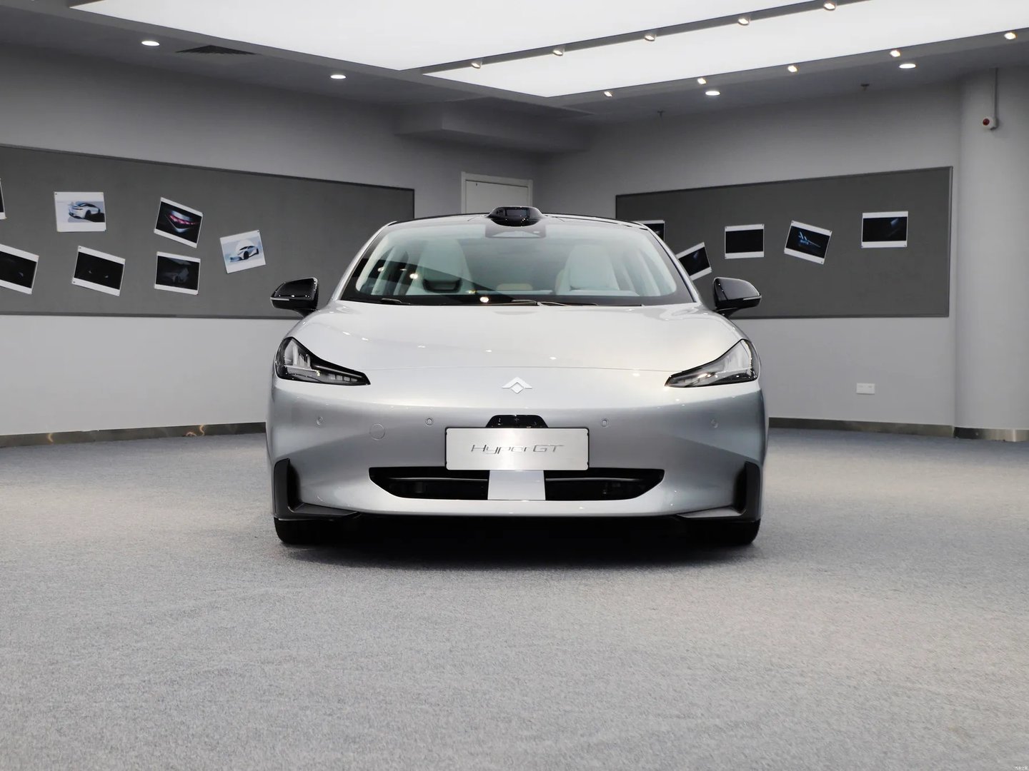 aion_Hyper_GT_1_generation__Sedan__6.jpg