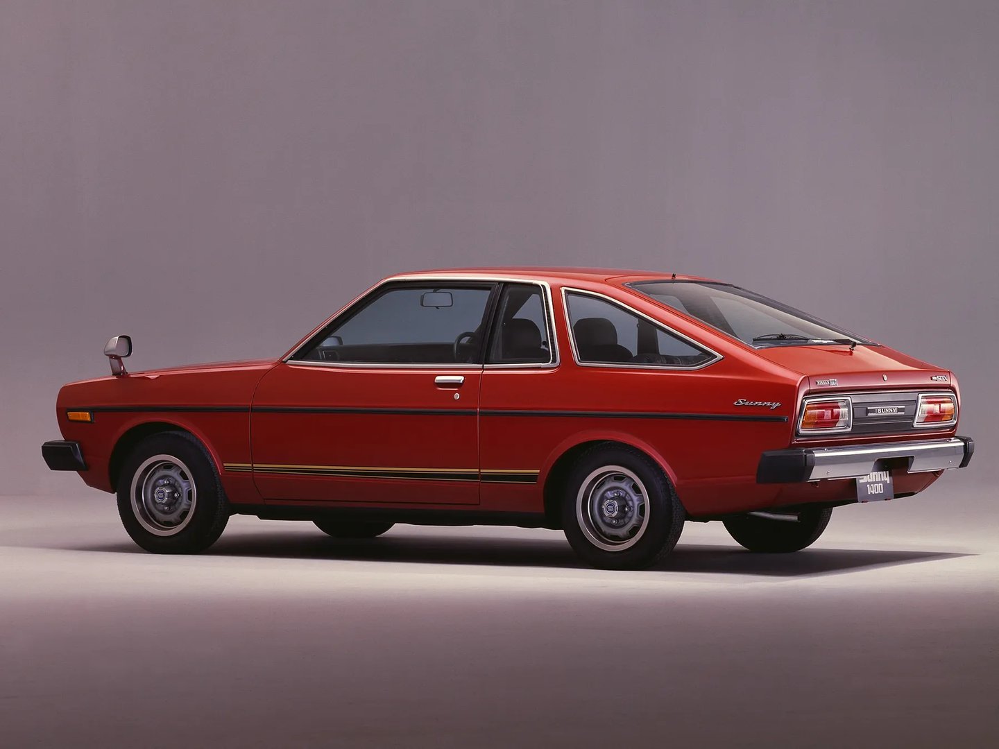 Nissan_Sunny_4_generation__Coupe__1.jpg