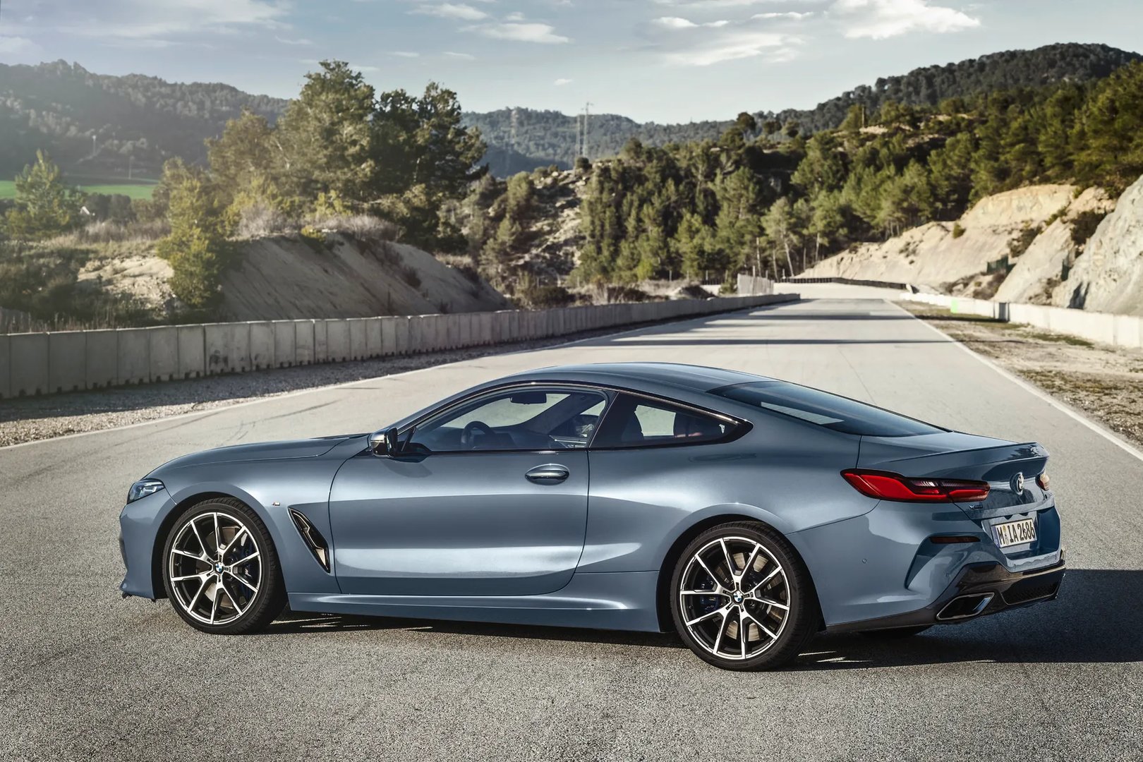 BMW_8_series_2_generation__Coupe__5.jpg