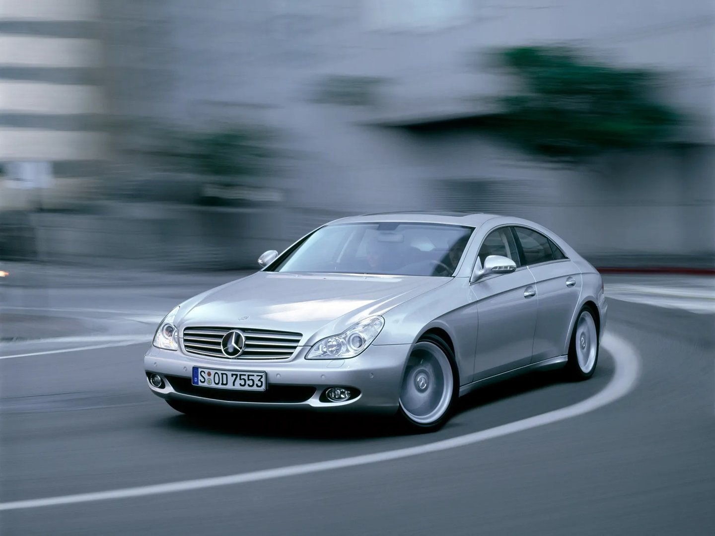 Mercedes_CLS_1_generation__Fastback__5.jpg