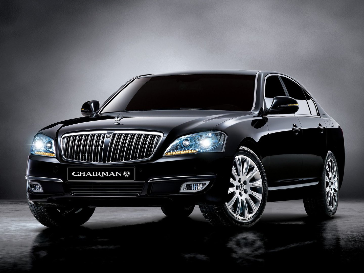 ssangyong_Chairman_2_generation__Sedan__13.jpg