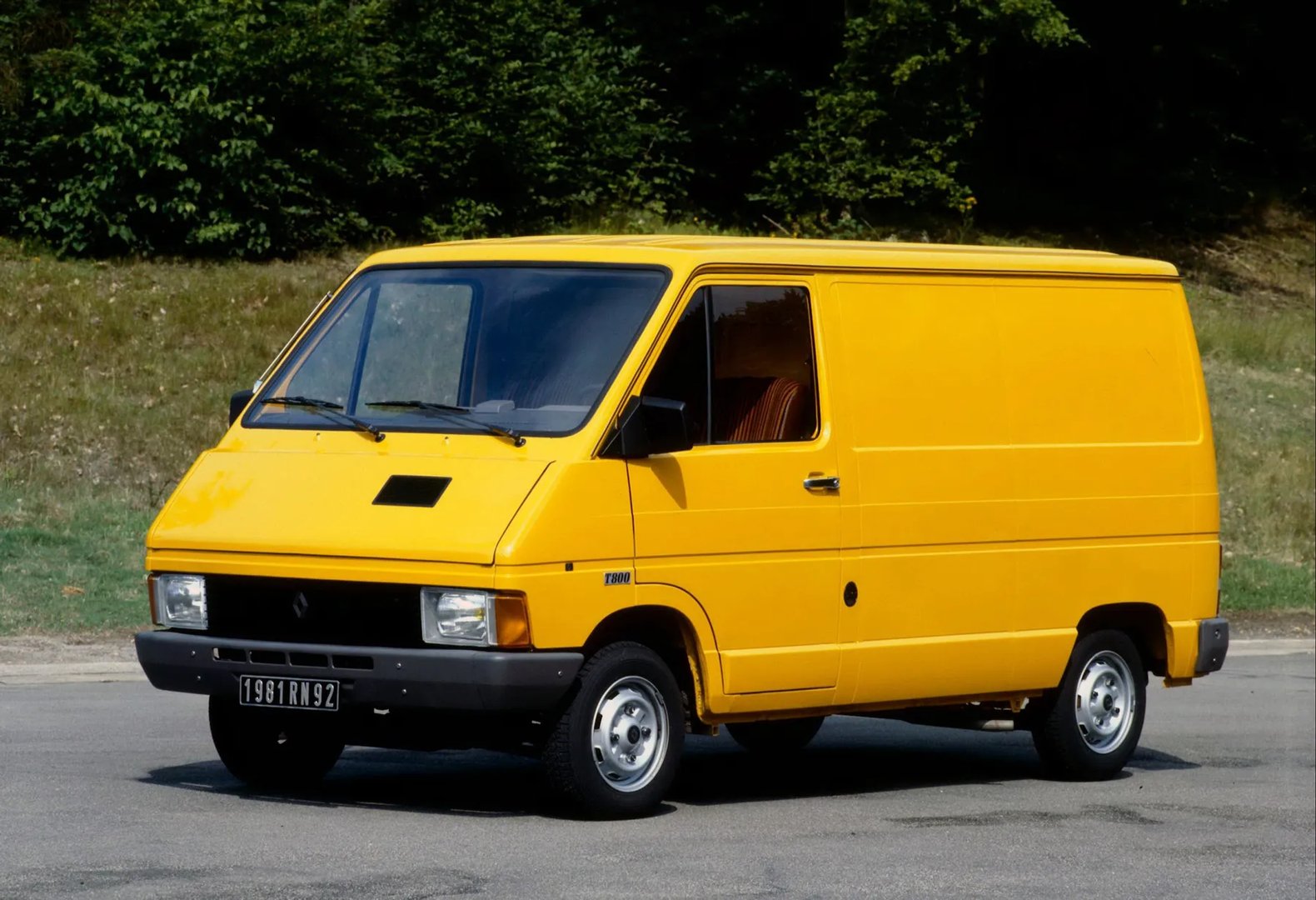Renault_Trafic_1_generation__Van__3.jpg