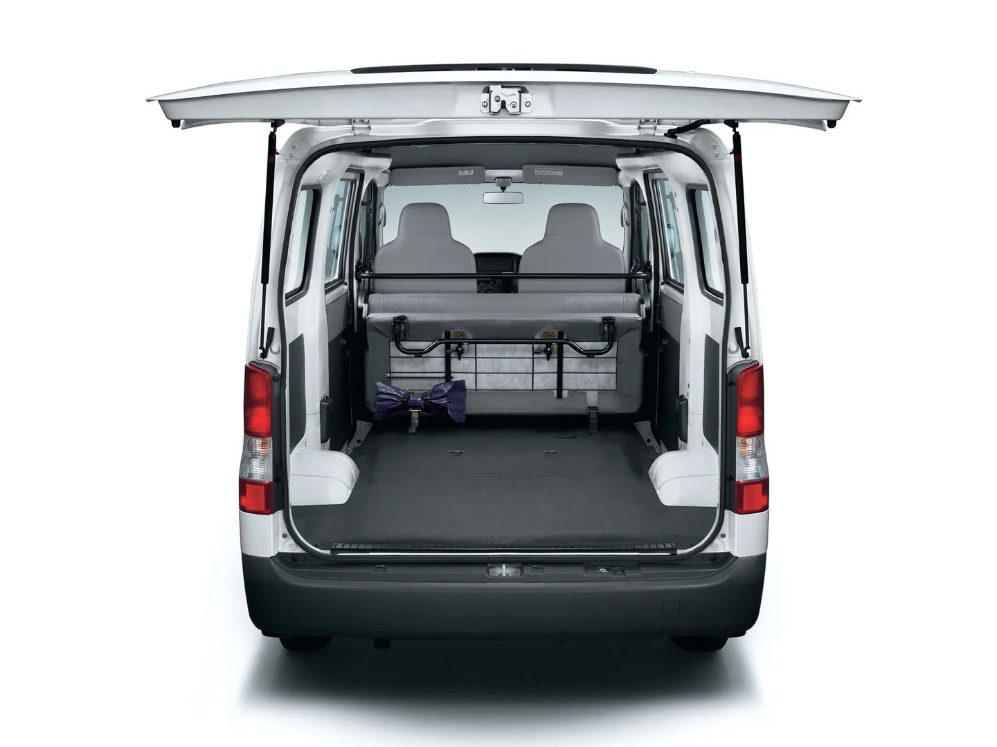 Toyota_Lite_Ace_6_generation__Minivan__3.jpg