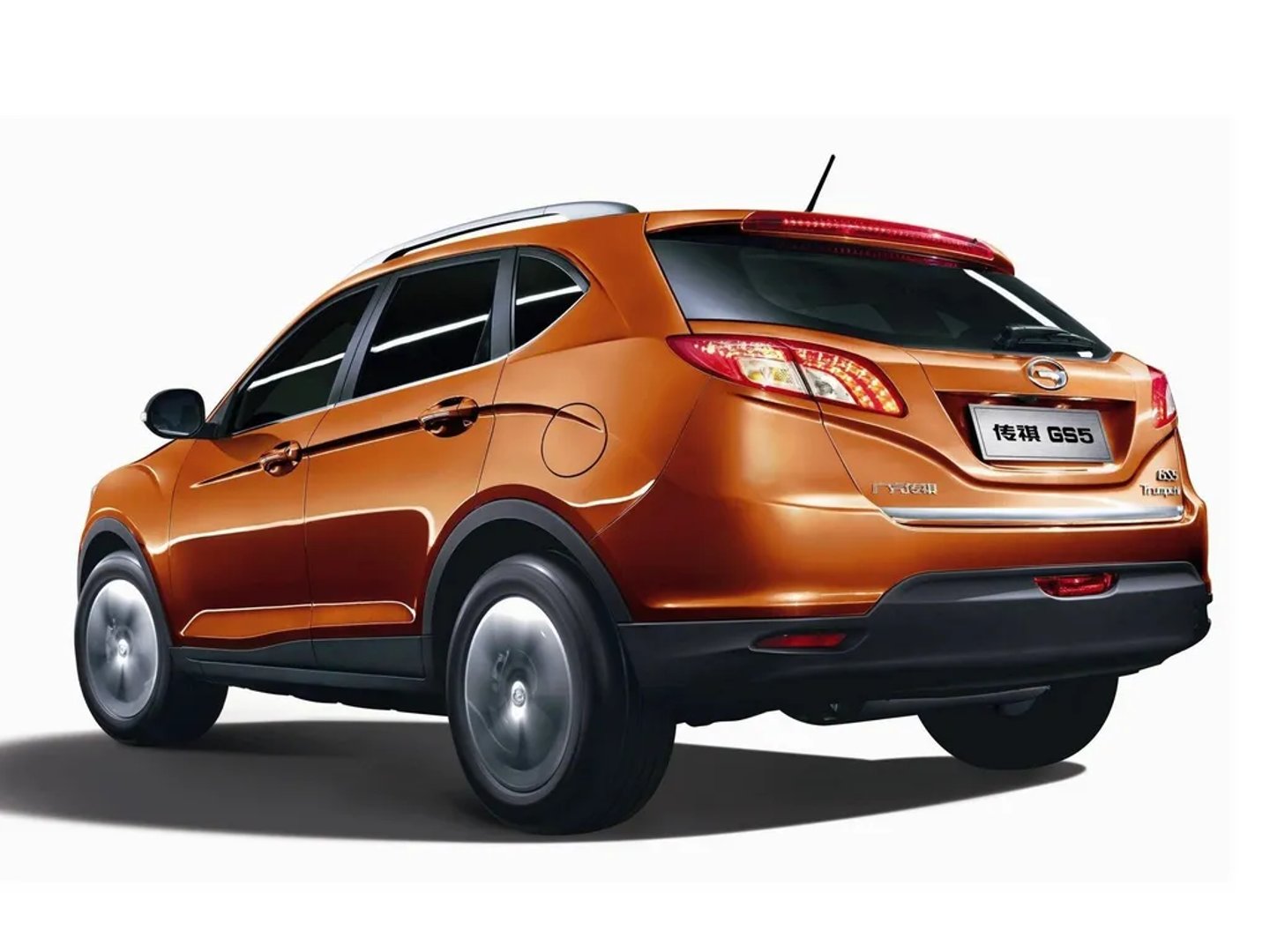 gac_Motor_GS5_1_generation__SUV_5-doors__5.jpg