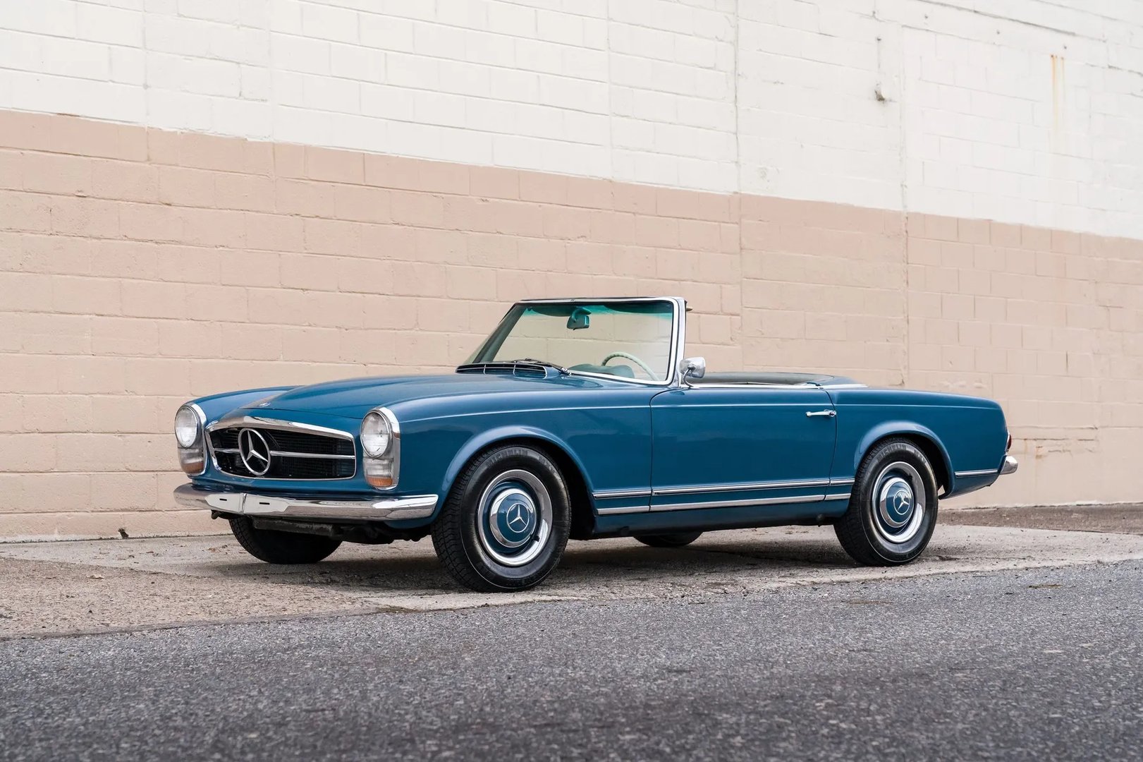 Mercedes_SL-Class_2_generation__Roadster__3.jpg