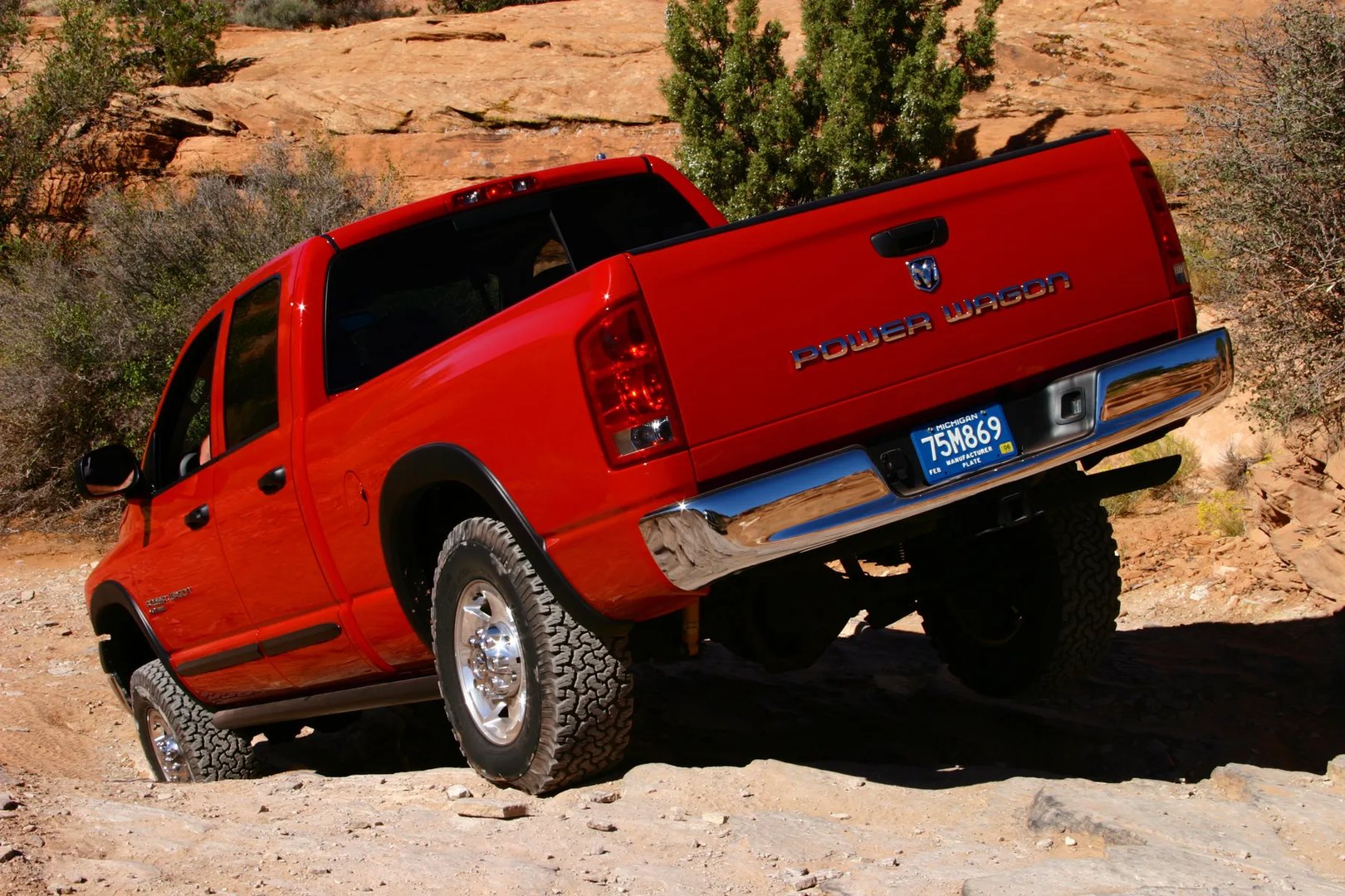 Dodge_RAM_3_generation__Pickup_double-cab__2.jpg