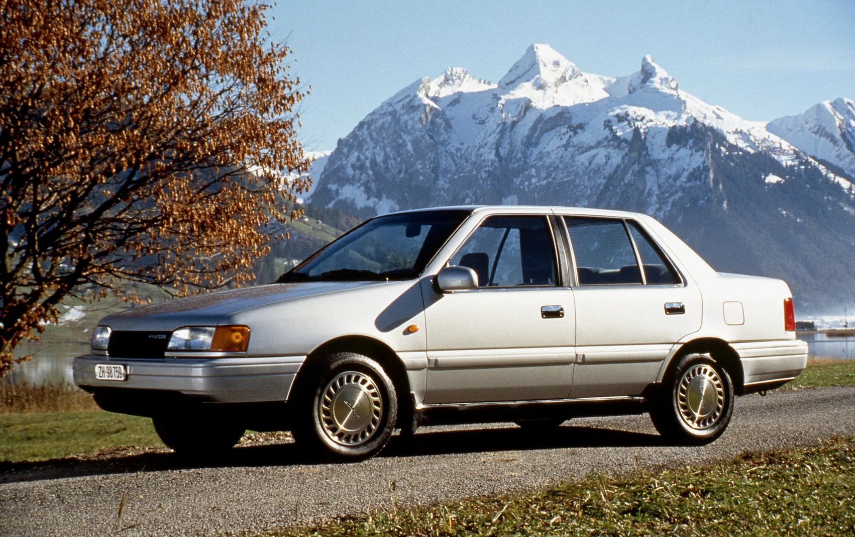 Hyundai_Pony_4_generation__Sedan__1.jpg