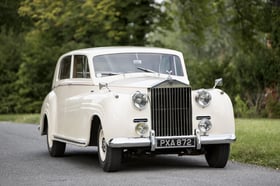 rolls-royce Silver Wraith