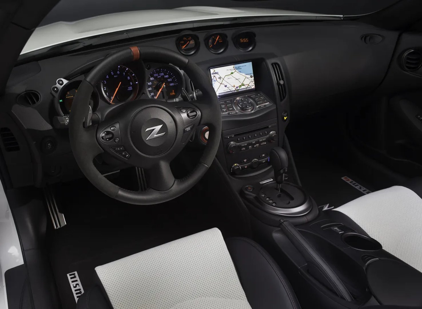 Nissan_370Z_1_generation_restyling__Roadster__12.jpg