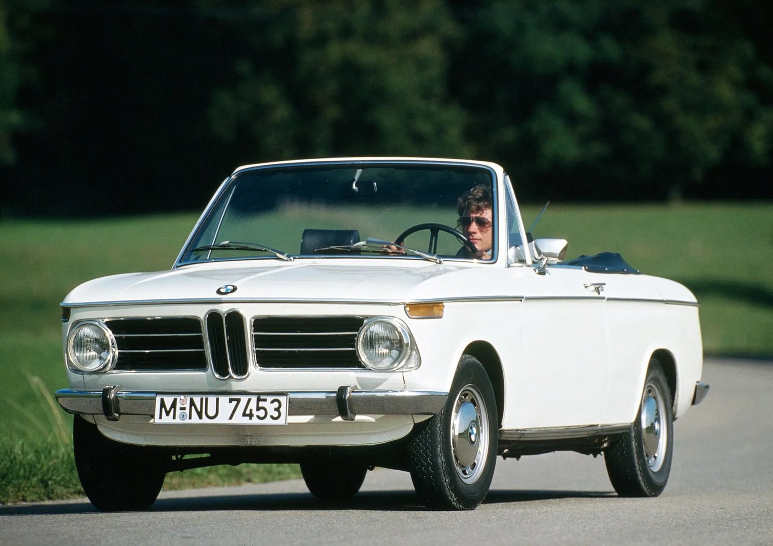 BMW 02 (E10) 1 generation  Cabrio