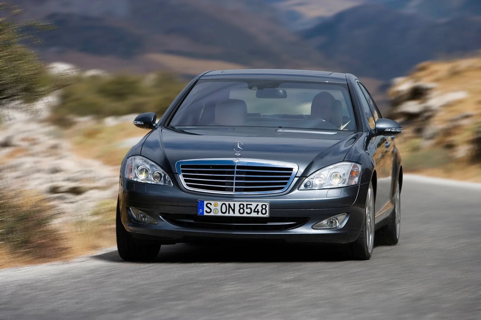 Mercedes_S-Class_5_generation__Sedan__5.jpg
