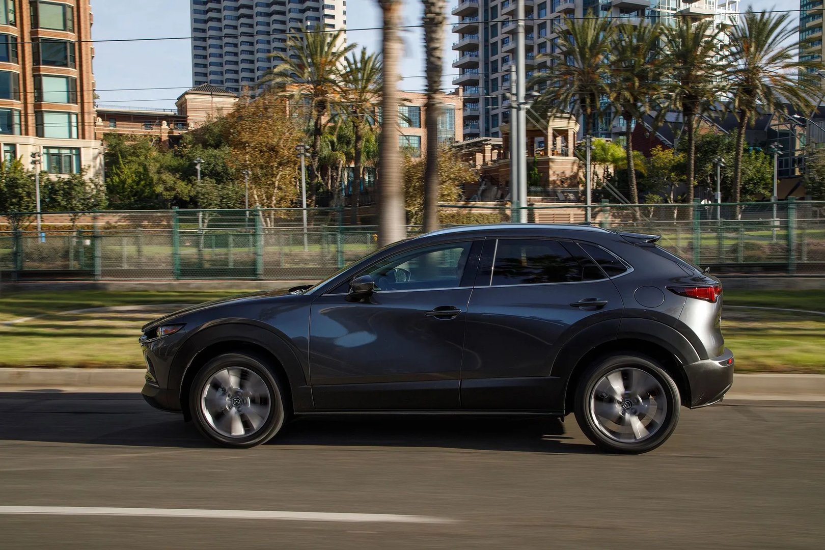 Mazda_CX-30_1_generation__SUV_5-doors__6.jpg