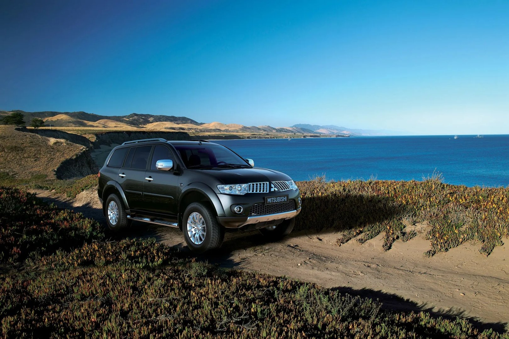 Mitsubishi_Pajero_Sport_2_generation__SUV_5-doors__3.jpg
