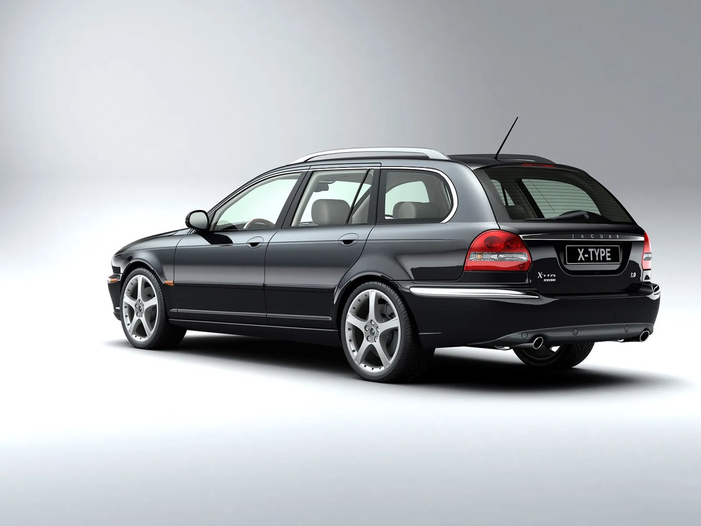 Jaguar_X-Type_1_generation__Estate_5-door__5.jpg