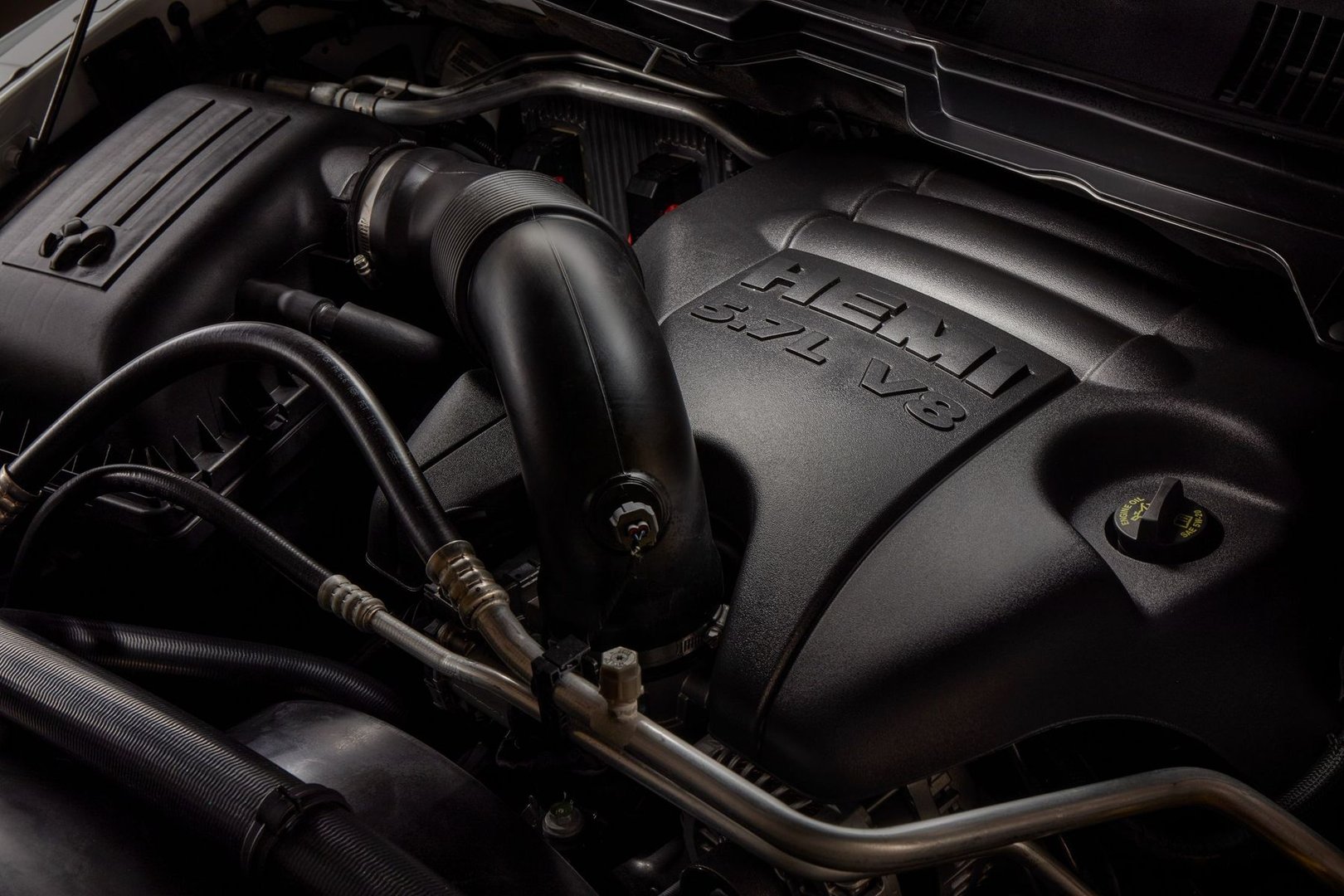 ram_1500_Classic_4_generation__Pickup_1.5-cab__2.jpg