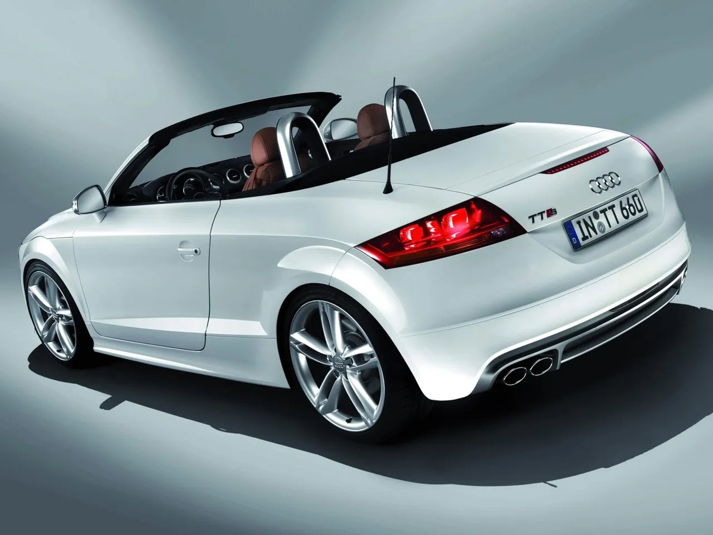 Audi_TTS_2_generation__Roadster__2.jpg