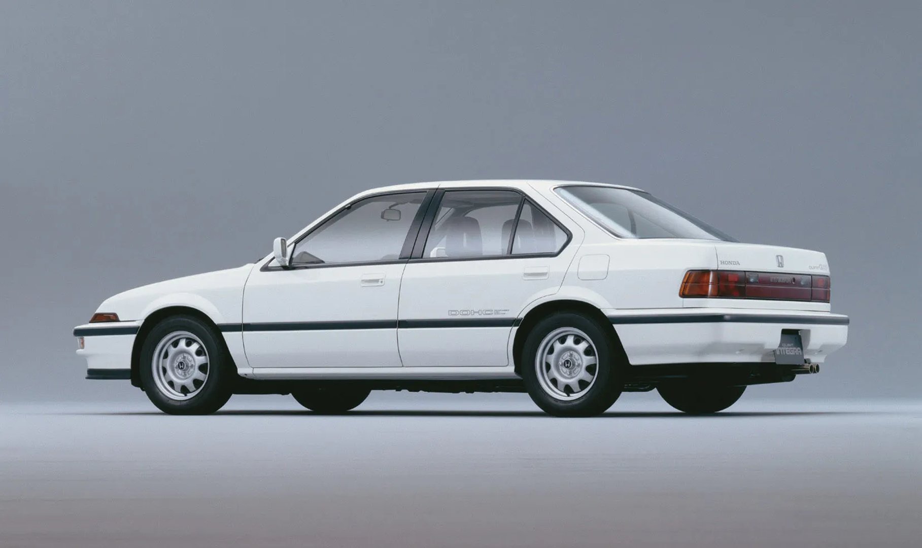 Honda_Integra_1_generation__Sedan__3.jpg