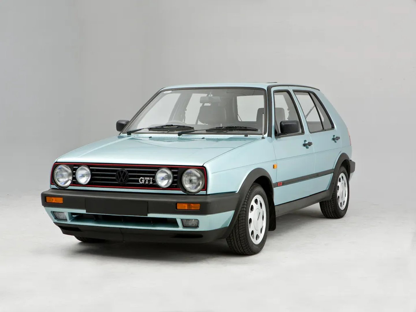 —  Hatchback 5-door