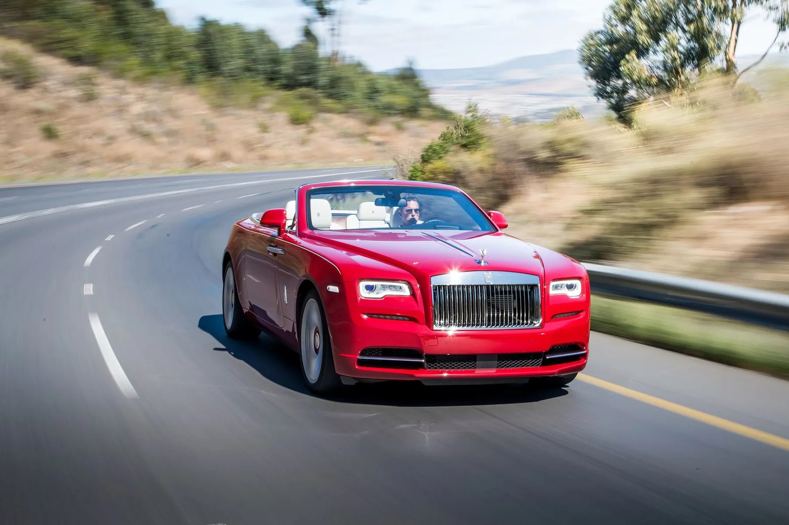 Rolls-Royce_Dawn_1_generation__Cabrio__9.jpg