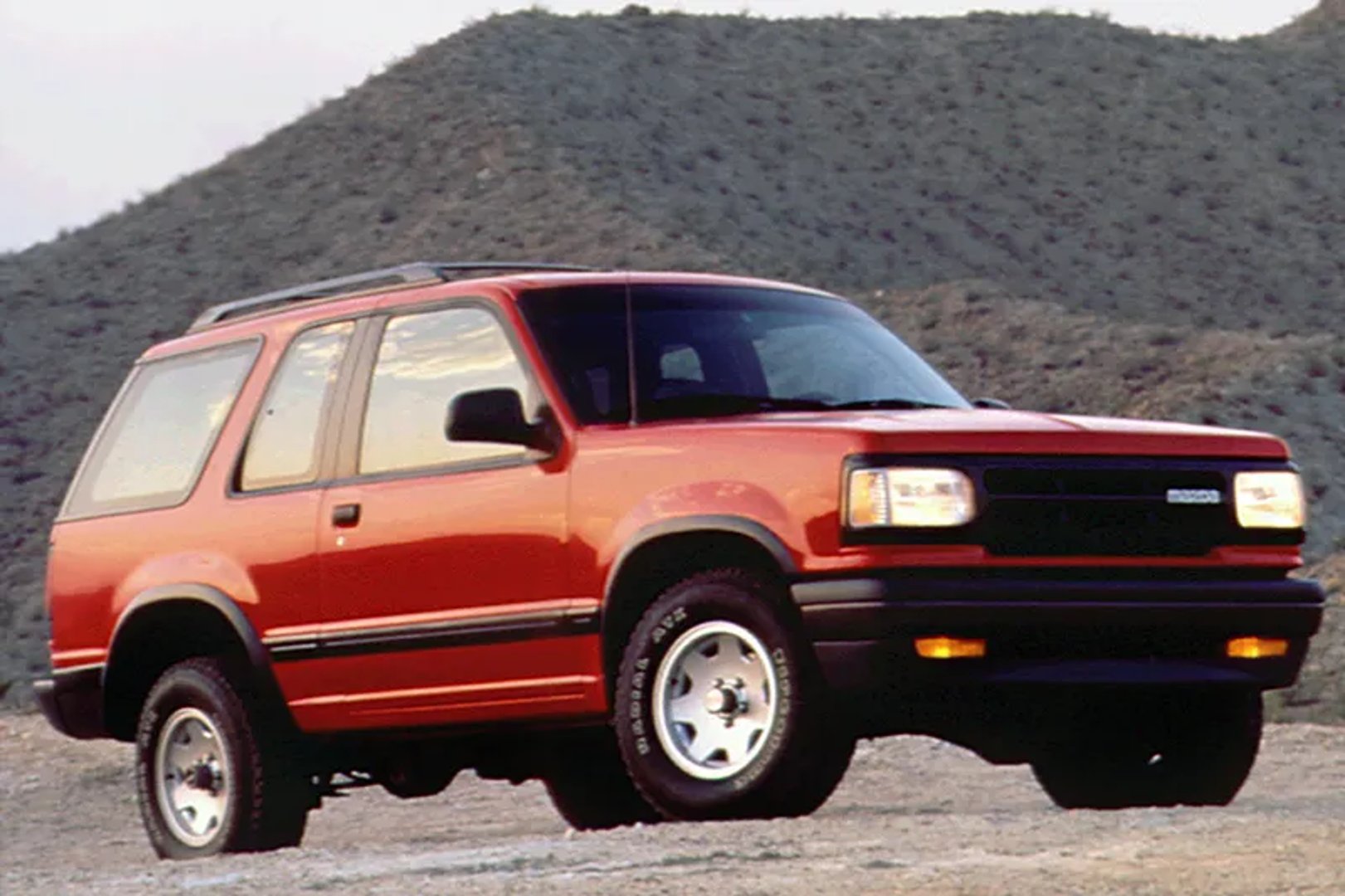 Mazda_Navajo_1_generation__SUV_3-doors__2.jpg