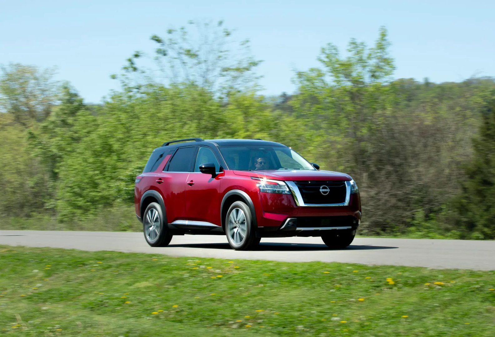 Nissan_Pathfinder_5_generation__SUV_5-doors__3.jpg