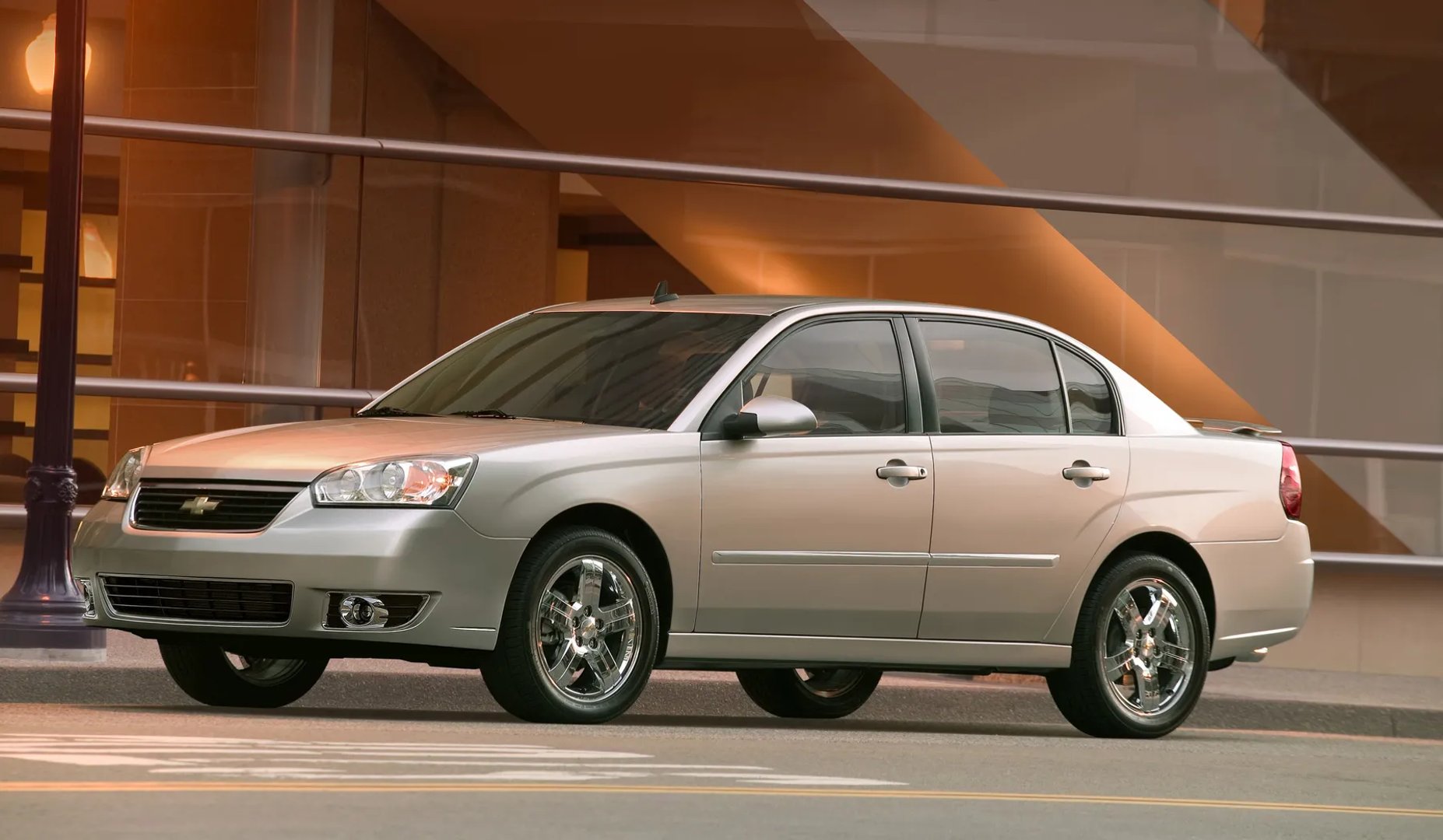 Chevrolet_Malibu_6_generation_restyling__Sedan__4.jpg