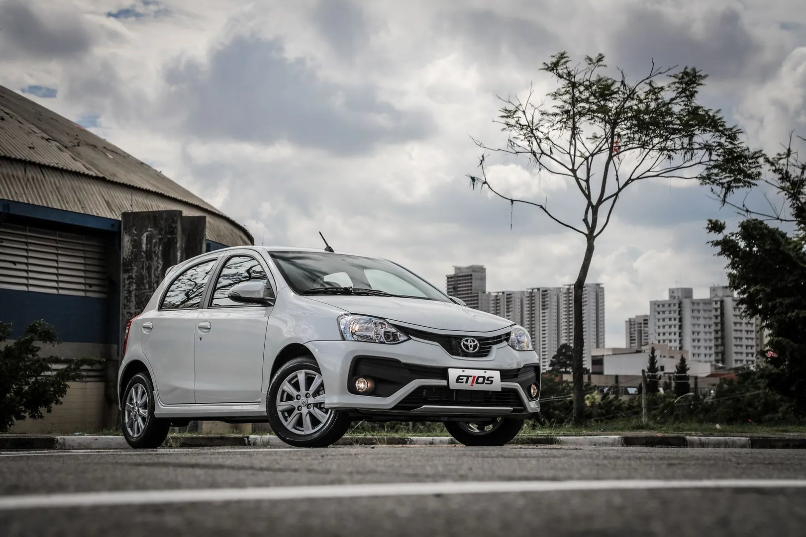 1 generation, restyling 