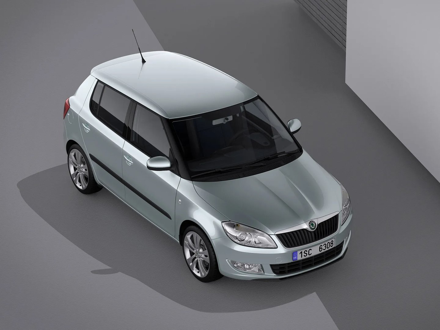 Skoda_Fabia_2_generation_restyling__Hatchback_5-door__5.jpg