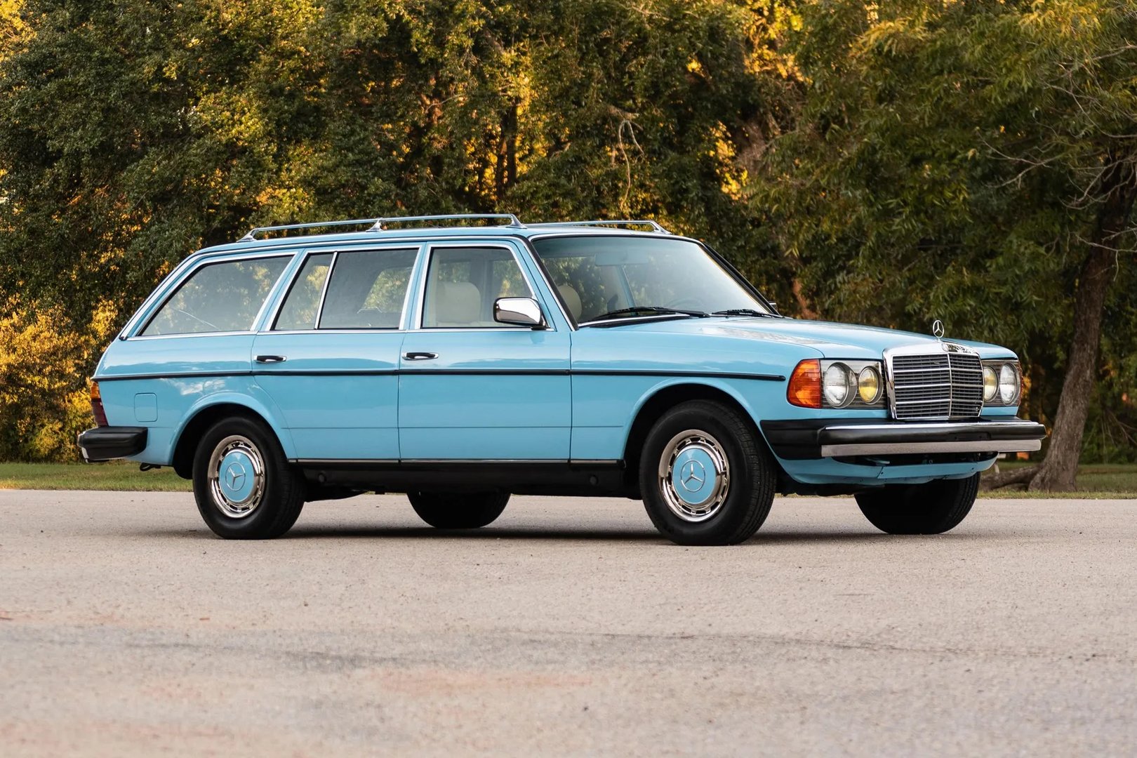 S123  Estate 5-door