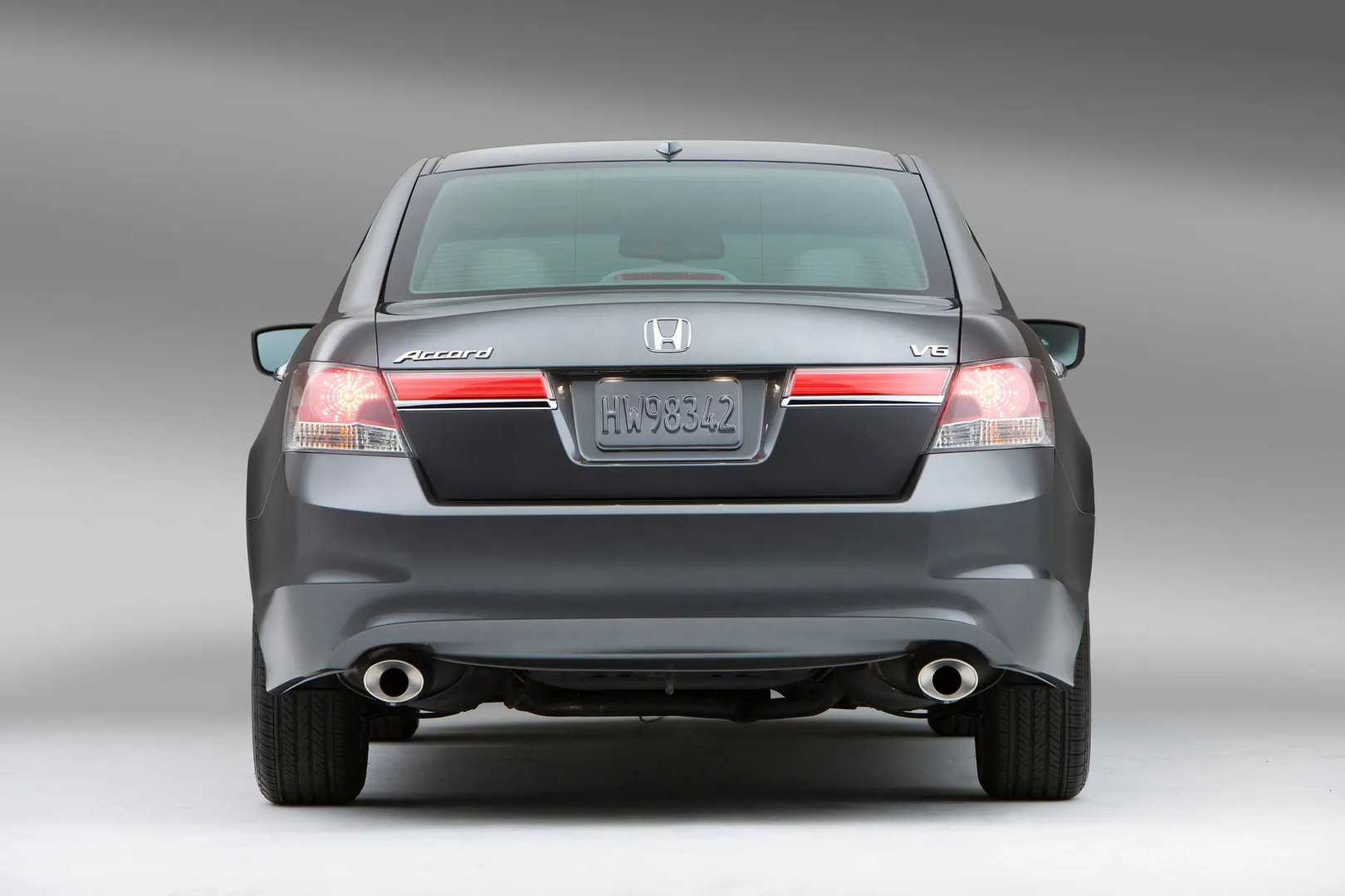 Honda_Accord_8_generation_restyling__Sedan__5.jpg