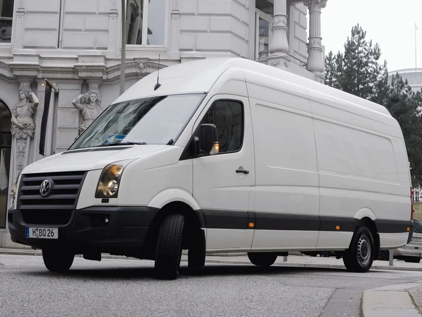Volkswagen_Crafter_1_generation__Van_Long__1.jpg