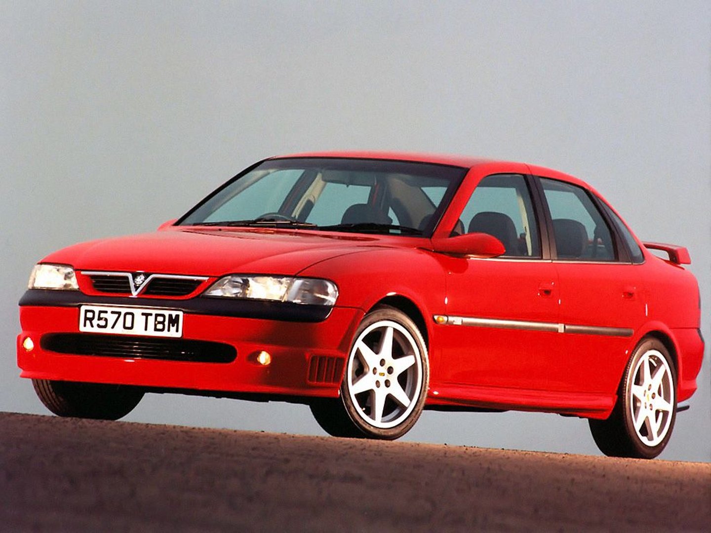 vauxhall_Vectra_2_generation__Sedan__8.jpg