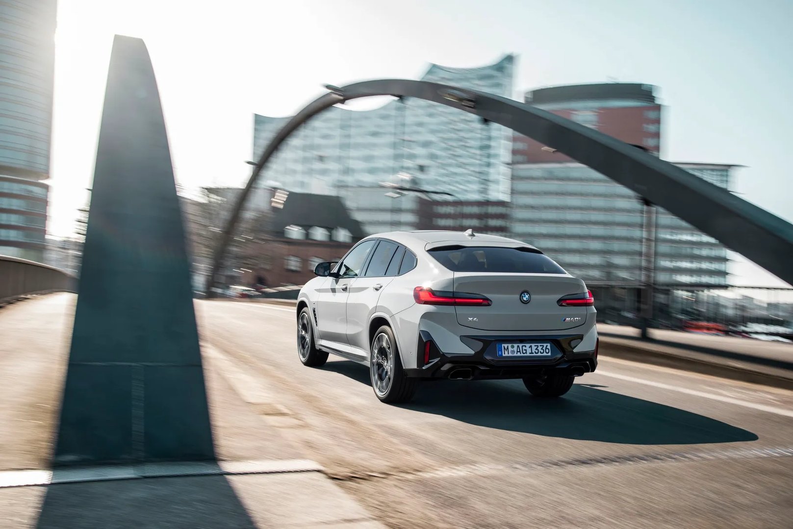 BMW_X4_M_1_generation_restyling_1__SUV_5-doors__8.jpg