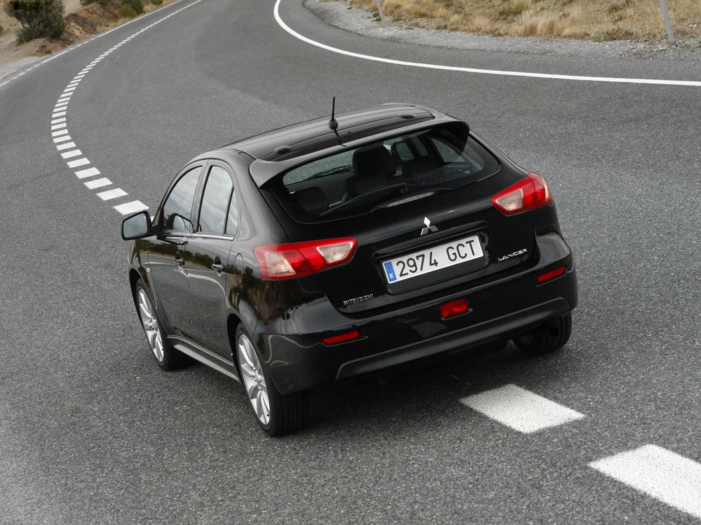 Mitsubishi_Lancer_10_generation__Hatchback_5-door__11.jpg