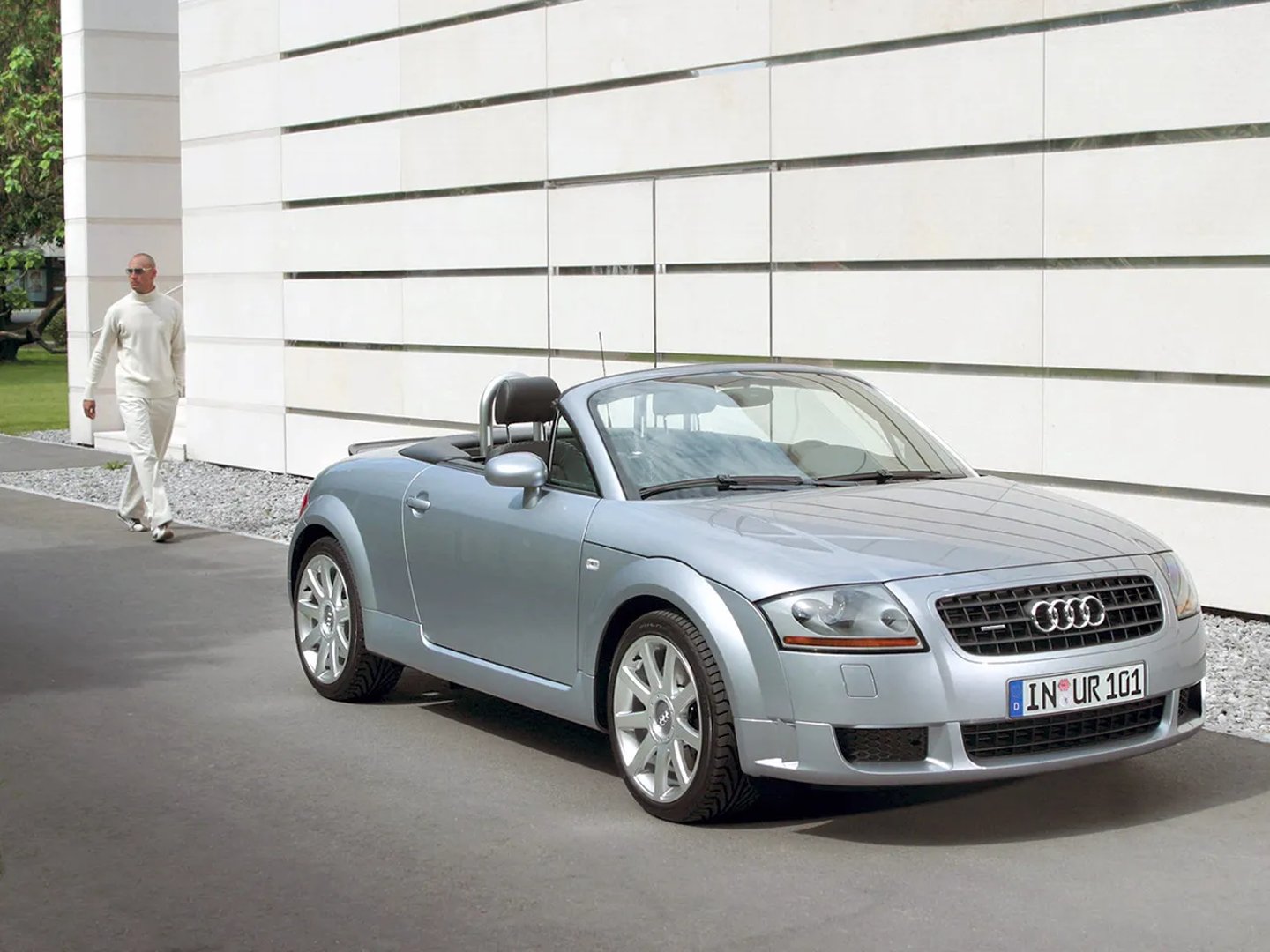 Audi_TT_1_generation_restyling__Cabrio__1.jpg