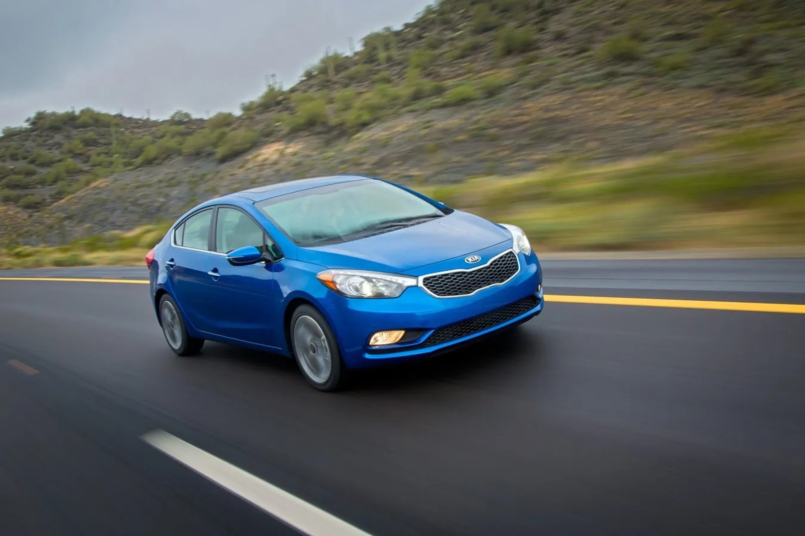 Kia_Forte_2_generation__Sedan__1.jpg