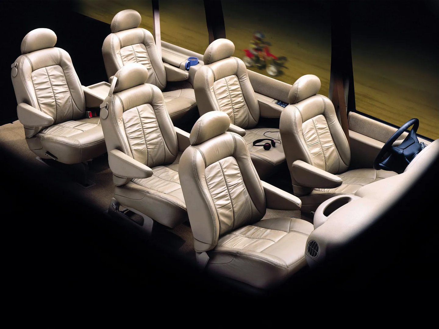 Chevrolet_Astro_1_generation__Minivan__10.jpg