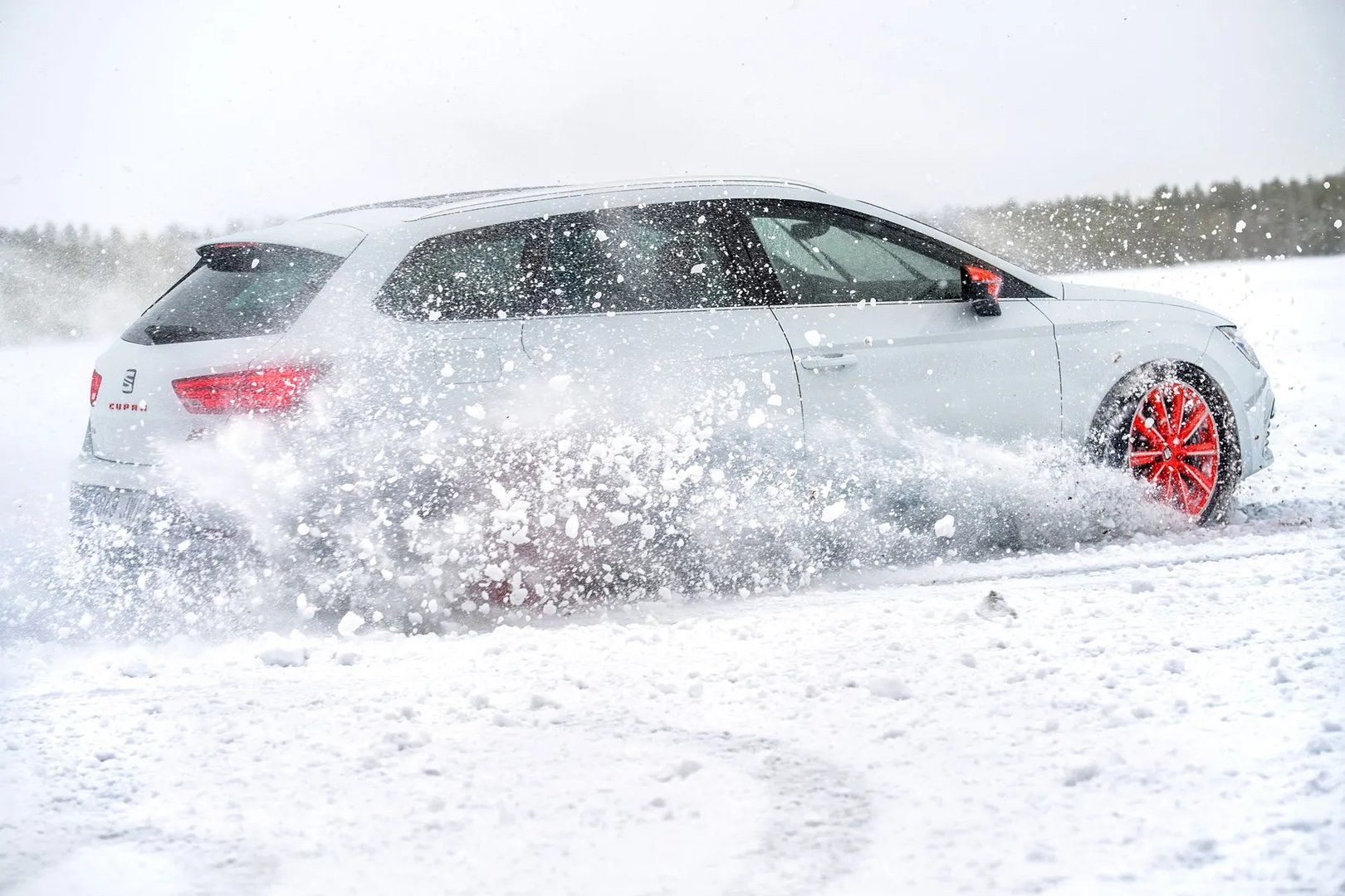 SEAT_Leon_Cupra_3_generation_restyling__Estate_5-door__12.jpg