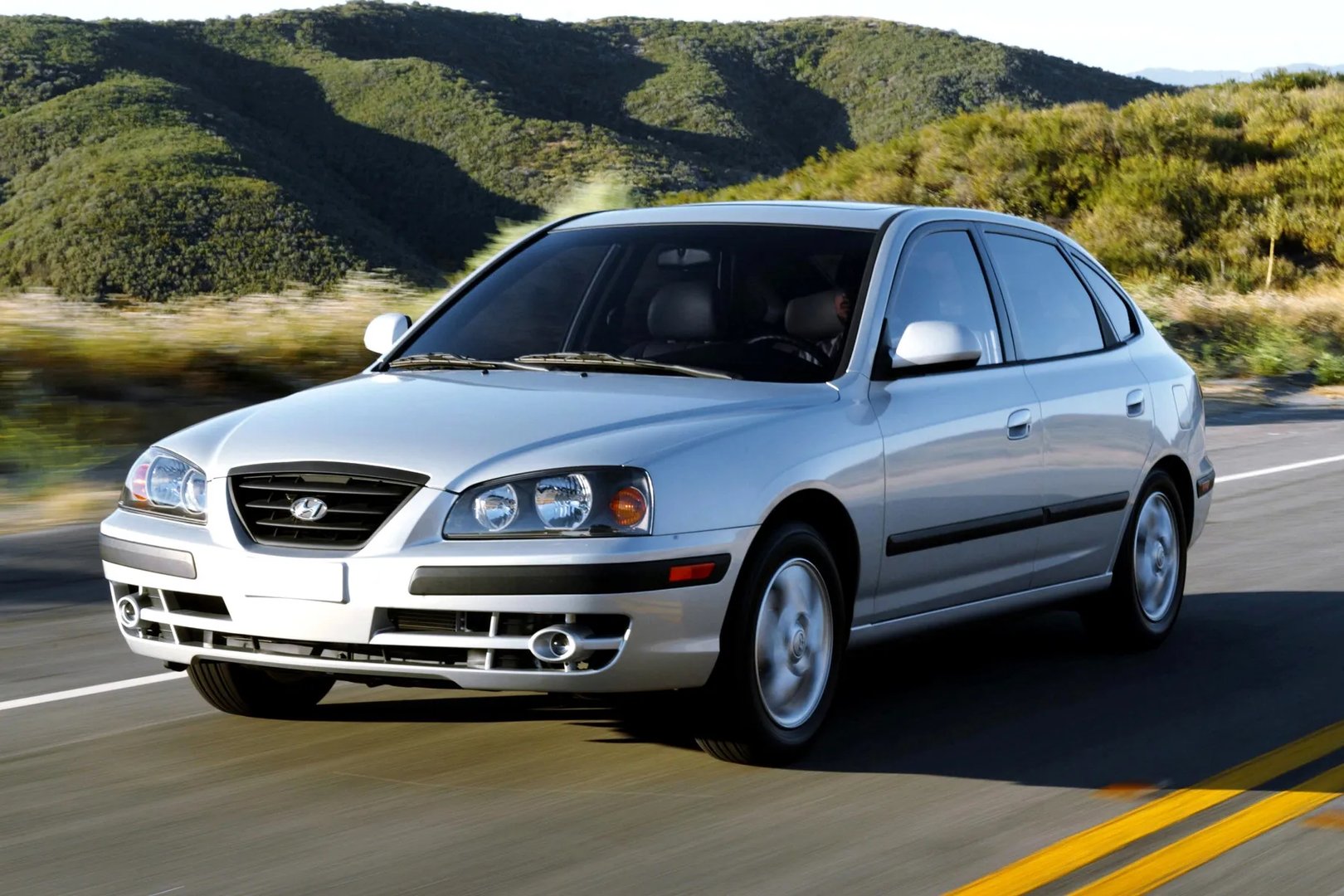 Hyundai_Elantra_3_generation_restyling__Hatchback_5-door__4.jpg