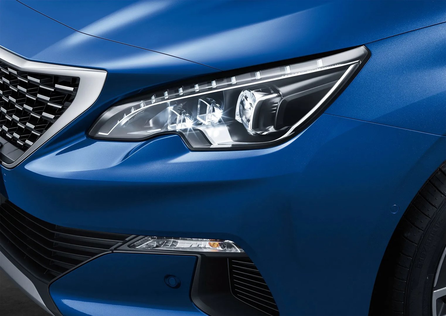 Peugeot_408_1_generation_restyling__Sedan__2.jpg
