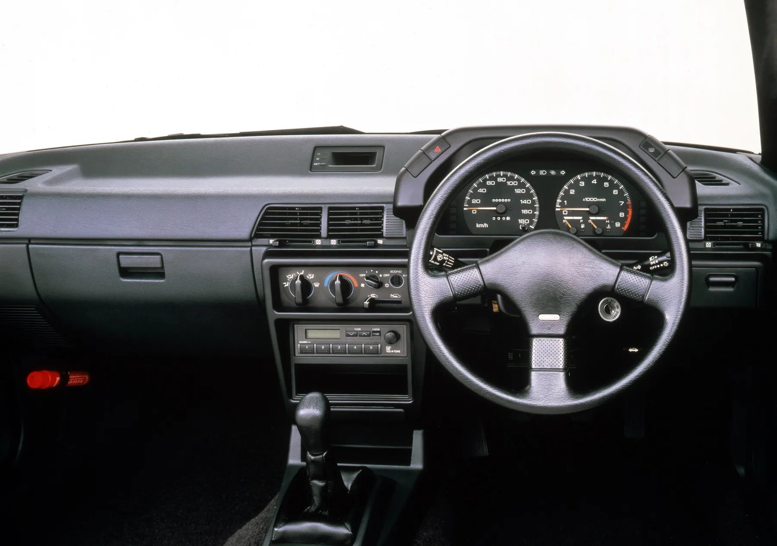 Mitsubishi_Mirage_3_generation__Sedan__3.jpg