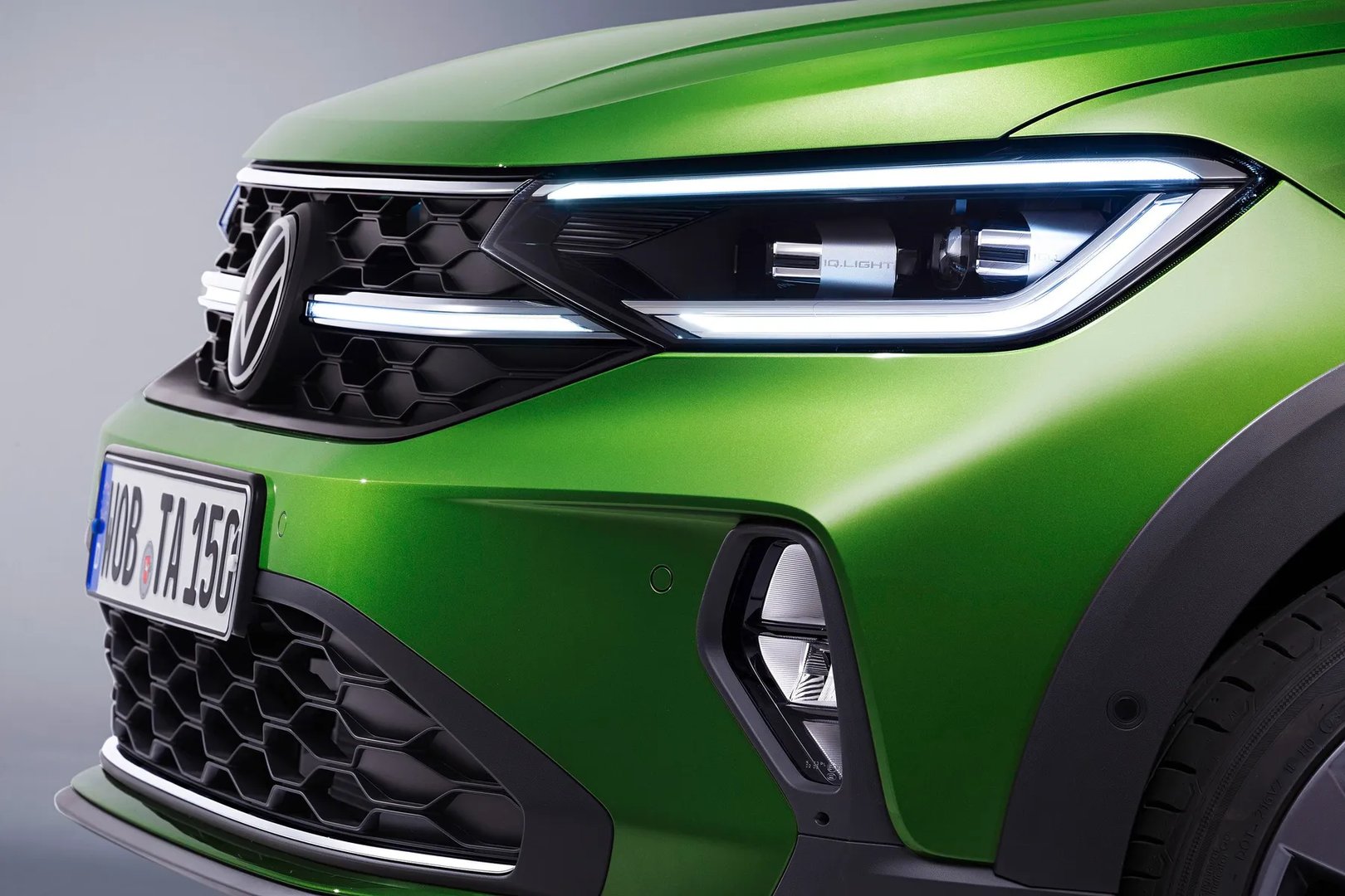 Volkswagen_Taigo_1_generation__SUV_5-doors__11.jpg