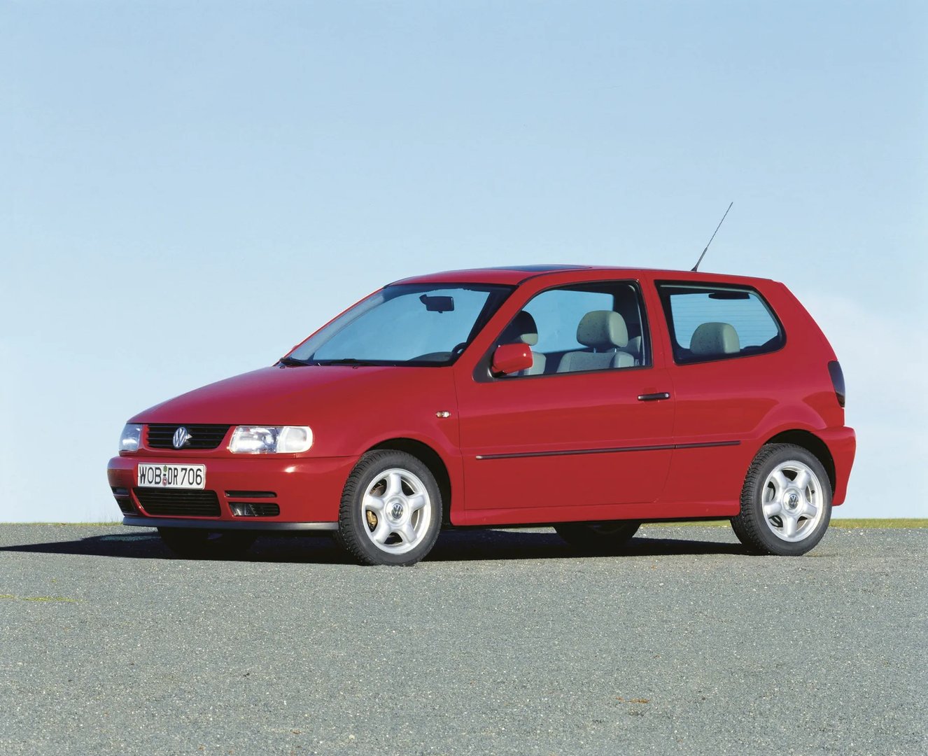 Volkswagen_Polo_3_generation__Mini_3-doors__1.jpg