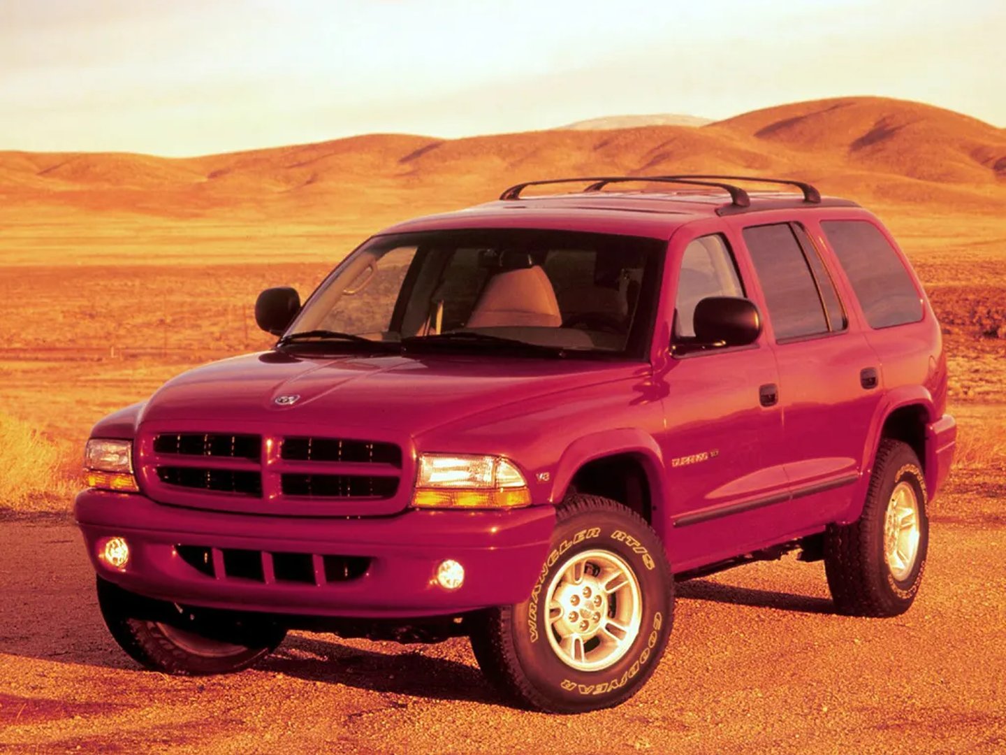 Dodge_Durango_1_generation__SUV_5-doors__4.jpg