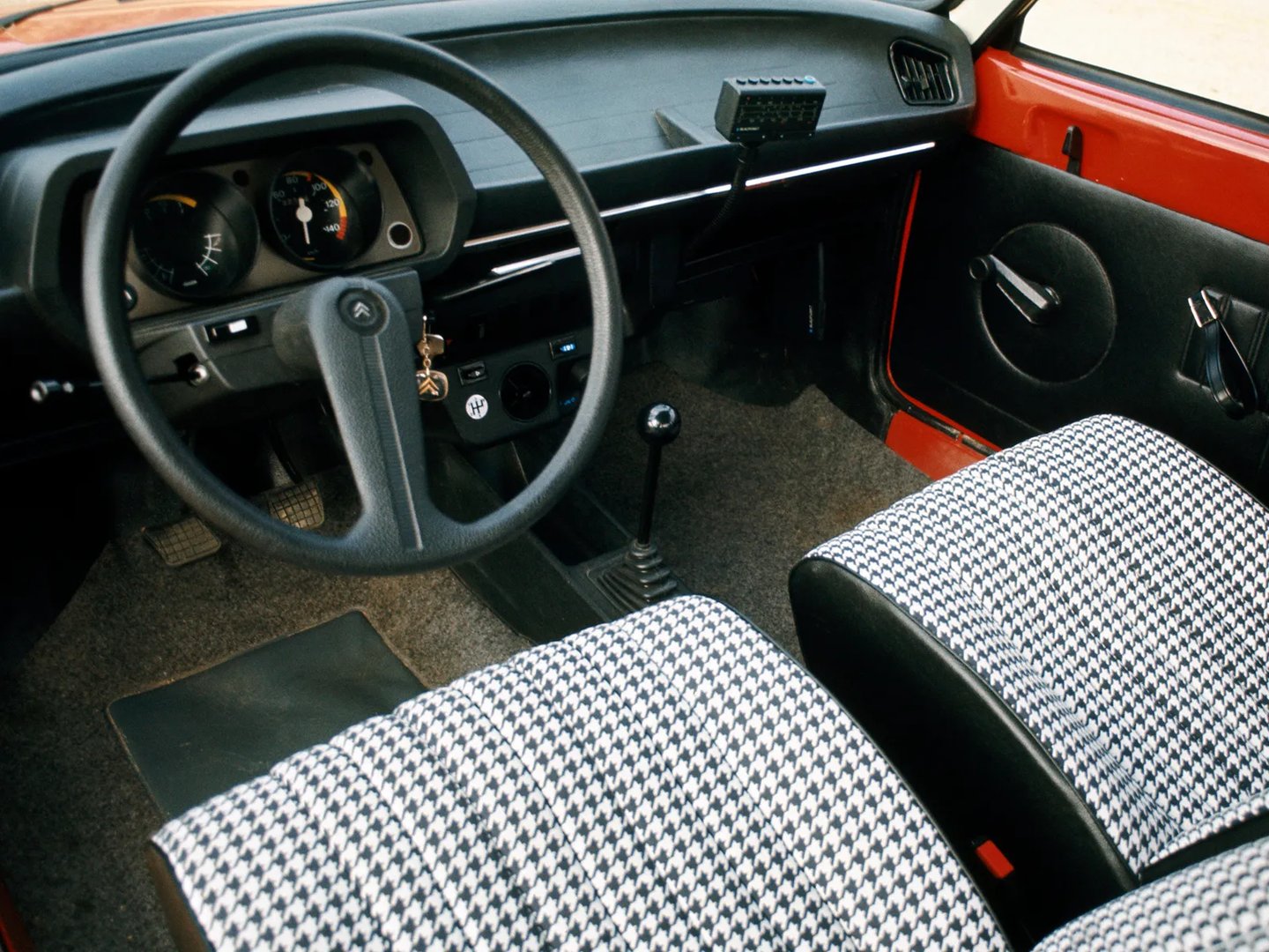Citroen_LN_1_generation__Mini_3-doors__11.jpg