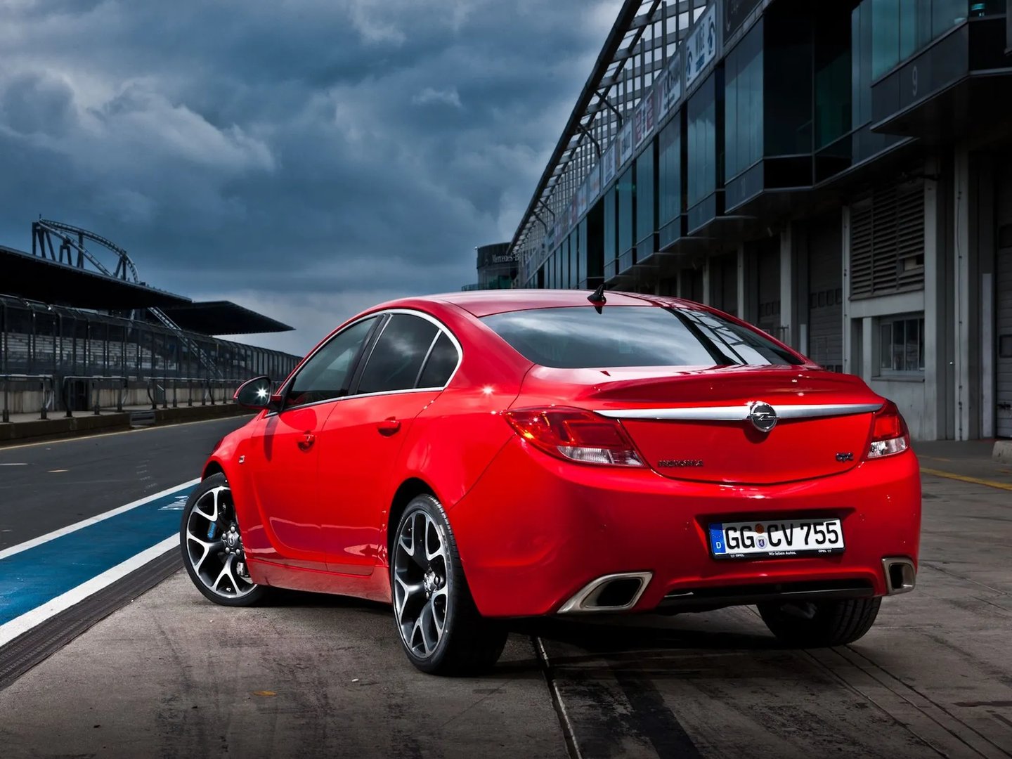 Opel_Insignia_OPC_1_generation__Sedan__1.jpg