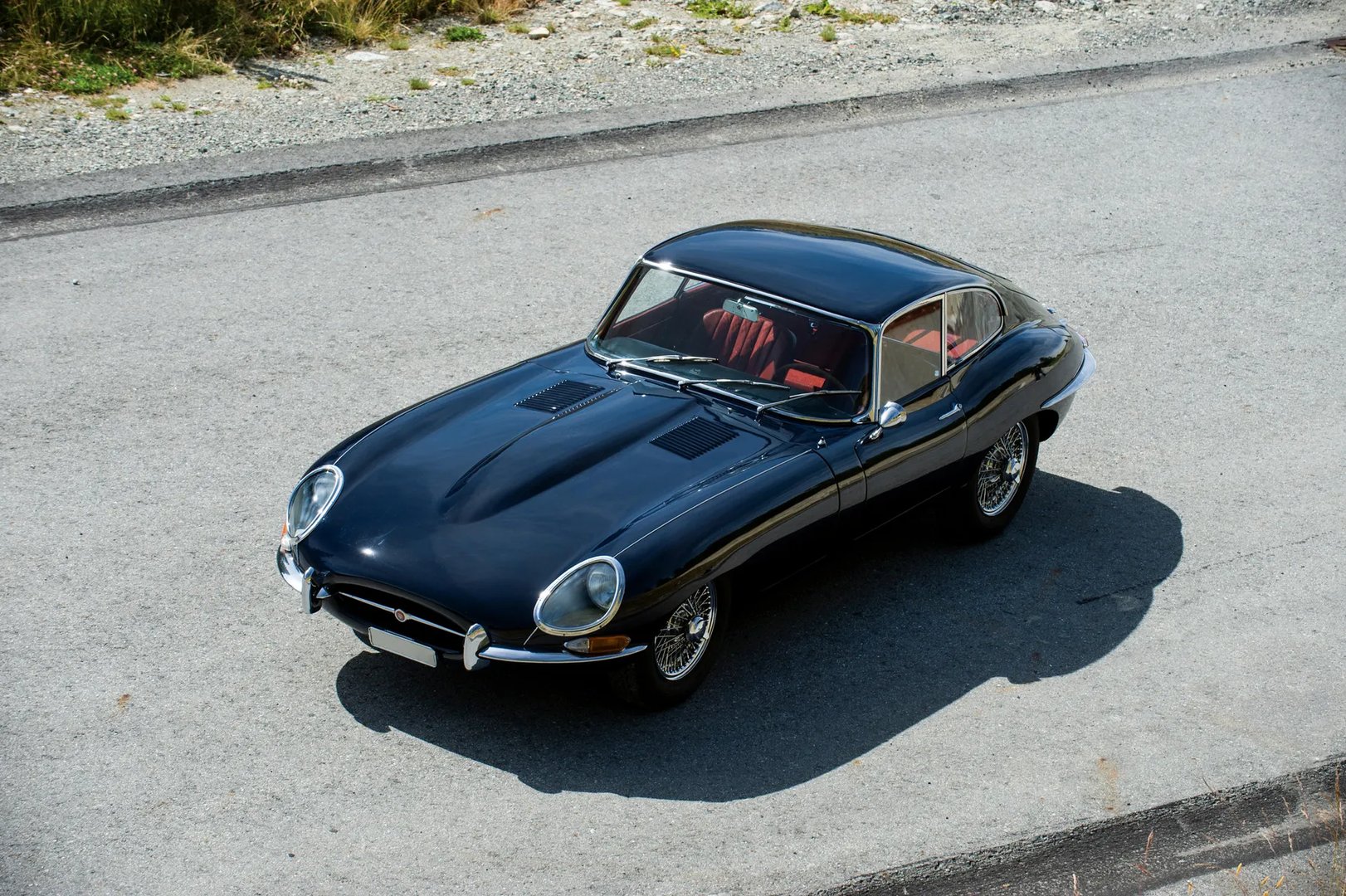 Jaguar_E-type_1_generation__Coupe__7.jpg