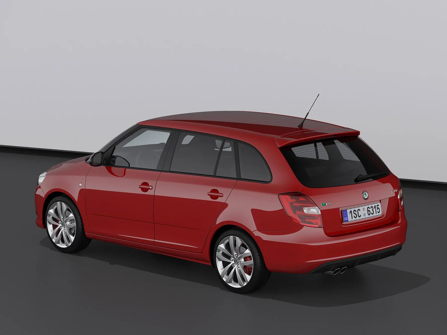 Skoda_Fabia_RS_2_generation__Estate_5-door__6.jpg