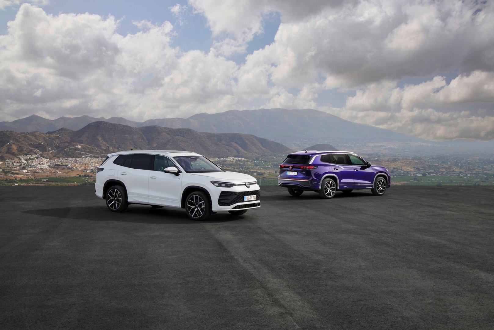 volkswagen_Tayron_2_generation__SUV_5-doors__27.jpg